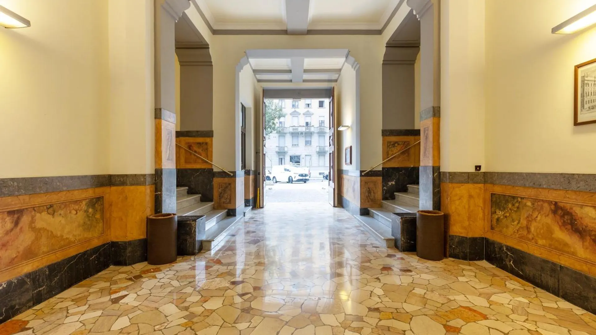 Modern Two-Room Apartment Solari - Mirable Pm Milán 0*,  Italia